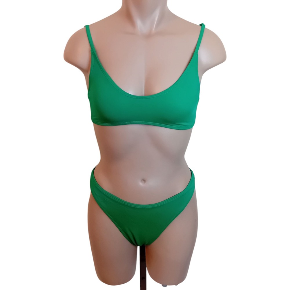 NWOT Blush Bikini Two Piece Swimsuit Adjustable Classic Sexy Top S Bottoms‎ M
